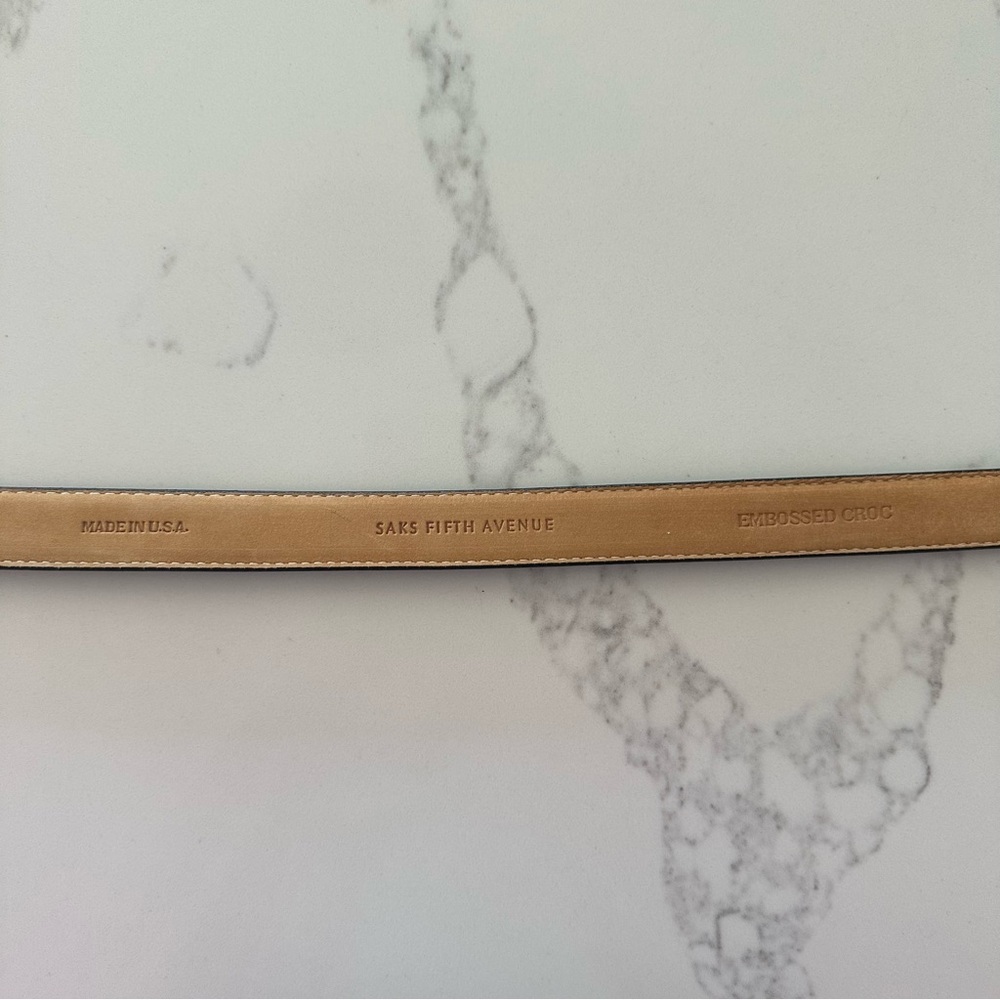 Vintage Saks Fifth Avenue Crocodile Embossed Leather Belt in Black, Gold Medium - Picture 6 of 10